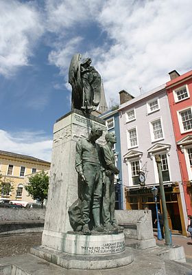 Cork - Cobh, Denkmal für Lusitania