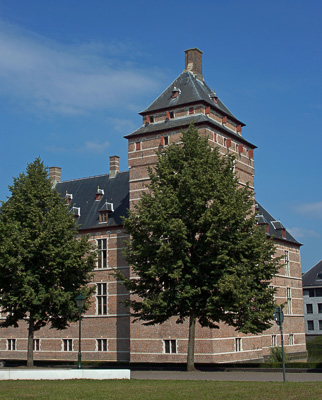 Turnhout: Ein Hingucker - die Wasserburg von Turnhout