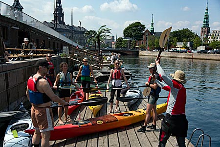 Dänemark - Kayak Republic in Kopenhagen, Kajak-Kurs an der Anlegestelle, Foto: Robert B. Fishman