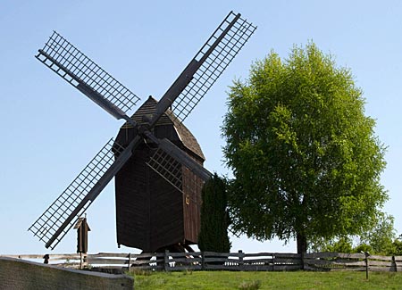 Internationales Wind- und Wassermühlenmuseum Gifhorn - Bockwindmühle Viktoria