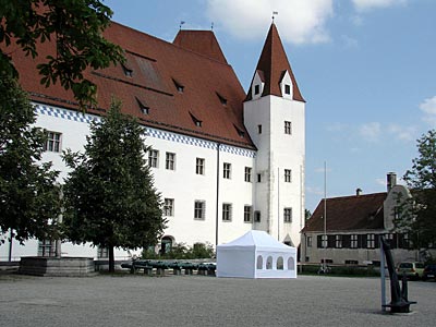 Ingolstadt - Das Neue Schloss mit Schlosshof