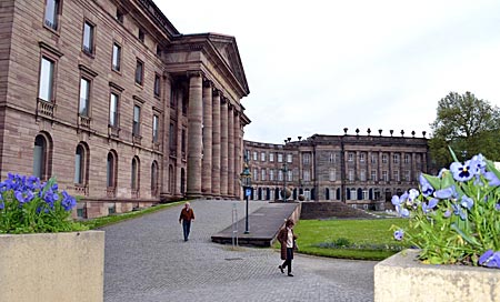 Kassel - Wilhelmshöhe - Schloss Wilhelmshöhe: früher Zuhause der Landgrafen und Kurfürsten heute Heimat Alter Meister