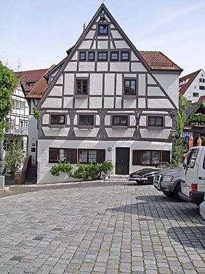 Ulm - Kässbohrer-Haus und Setra-Museum