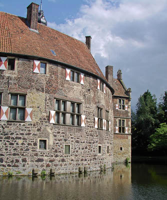 Münsterland: Burg Vischering - ebenfalls eine Wasserburg