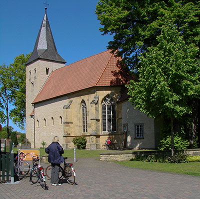 Die romanisch-gotische alte Kirche in Welbergen