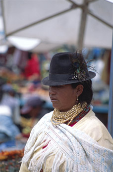 Ecuador Quito Frau mit Hut