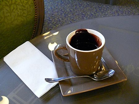 Frankreich - Elsass - Bon Appetit: Eine gute Tasse Schokolade ist im Elsass eine kleine Mahlzeit