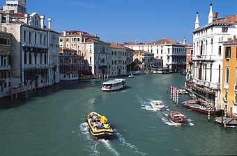 Venedig - Canal Grande bei Accademia