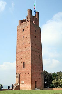 Italien - Toskana - Turm Friedrichs II. in San Miniato