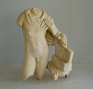 Kreta: Ausstellungsst�ck im Museum von Gortys