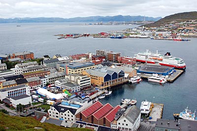Norwegen - Eismeerküste - MS Polarlys im Hafen von Hammerfest