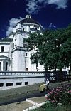Bas&iacute;lica de Nuestra Senora de los Milagros in Caacup&eacute;