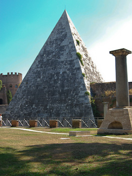 Cestius-Pyramide in Rom