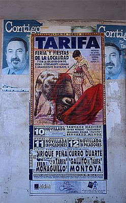 Stierkampfplakat in Tarifa, Andalusien