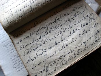 Buch in der Schrift der Schwarzen Thai