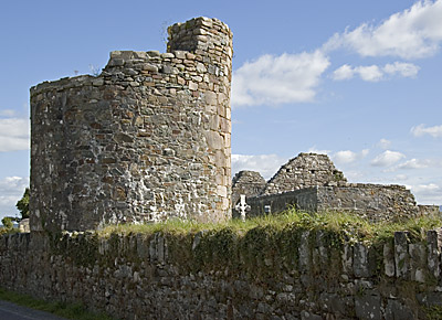 Killarney Area, Aghadoe, Irland, Reste eines Rundturms aus dem Jahr 1027