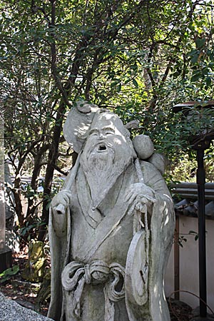 Fremdes Japan - singender Mönch