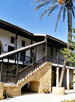 Lusignan-Haus, Rückseite; Nordzypern