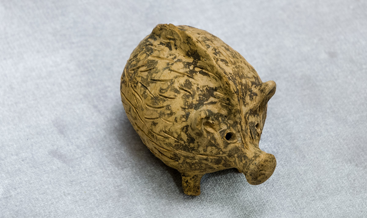 Im Archäologischen Museum des Barnabas-Klosters: Fundstücke aus der Hellenistischen Periode (150 - 50 v. CHr.)