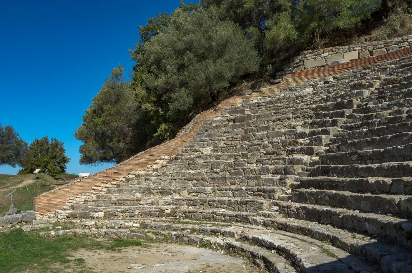 Apollonia, Odeon