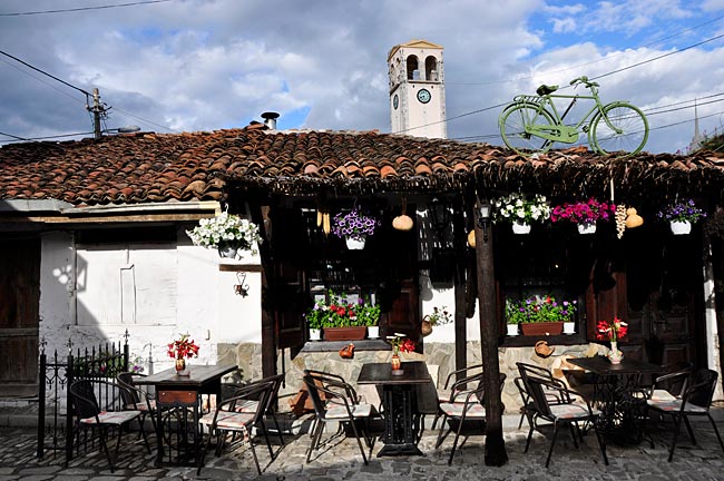 In der Altstadt von Elbasan am Fluss Shkmbin, Albanien