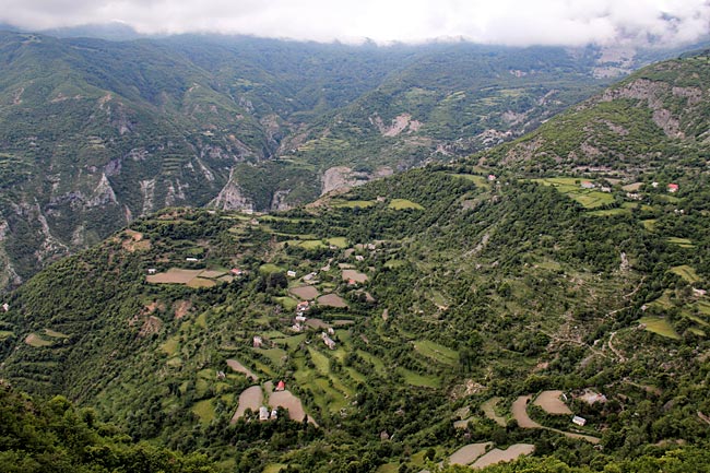 Nordalbanien - Landschaft im Blick von oben
