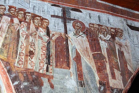 Südalbanien - Wertvolle Fresken zieren das Innere der Marienkirche in Dhermi