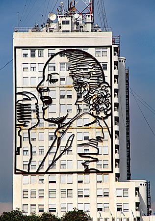 Argentinien - Buenos Aires - Volksheldin Evita an einer Hauswand