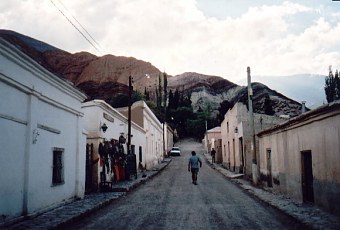 Argentinien Nubes Purmamarca