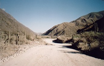 Argentinien Nubes Straße