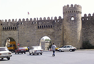 Aserbaidschan - Tor zur Altstadt von Baku