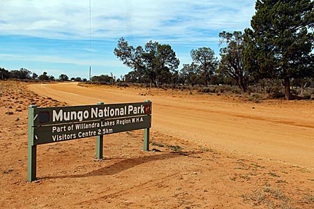 Australien - Nur über eine Sandpiste erreichbar: Der Mungo-Nationalpark