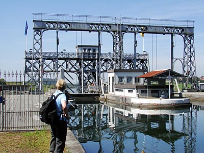 Belgien - Wallonien - Eines von vier historischen Schiffshebewerke am Canal du Centre © fdp