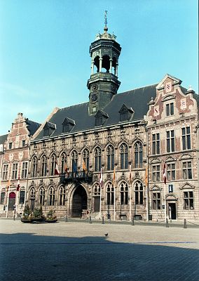 Belgien Hennegau Rathaus Mons