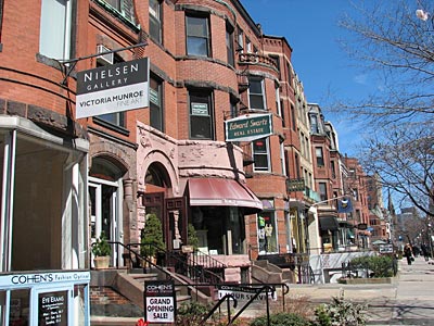 USA - Boston - Geschäfte an der Commonwealth Avenue