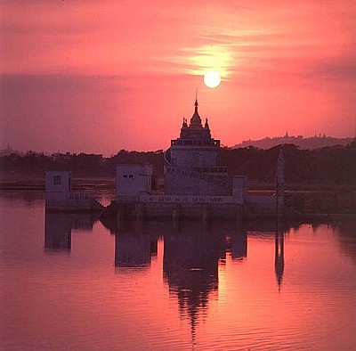Myanmar / Sundown