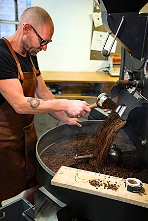 Dänemark - Café und Rösterei Great Coffee in Aarhus: Kaffeebohnen, 24.8.2016, Foto: Robert B. Fishman