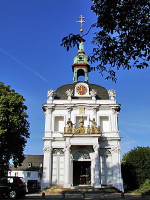 Bonn - Ein Wallfahrtsort auf dem 157 Meter hohen Kreuzberg: die heilige Stiege nebst Wallfahrtskirche