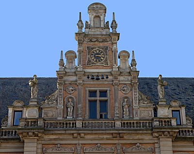 Bremen - Domsheide - ehemaliges Hauptpostamt - Detail des Daches