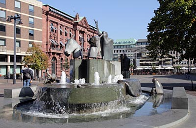Bremen - Neptun Brunnen