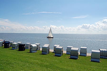 Segelboot am Wilhelmshavener Südstrand