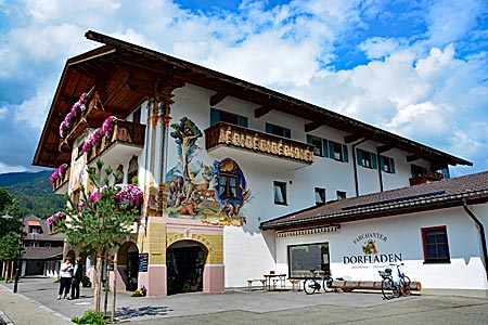 Zugspitz-Region - Dorfladen in Farchant