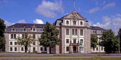 Niedersächsisches Hauptstaatsarchiv, das im Kern zwischen 1713 und 1721 erbaut wurde (Hannover)