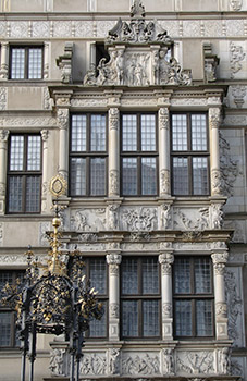 Fassade des Leibnizhauses in Hannover