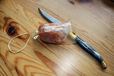 Echte Braunschweiger Mettwurst von Röber-Gourmetmarkt. Leider konnte sie nicht bis zum Fototermin warten und wurde schon verkostet