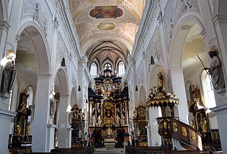 Bamberg - Barock in gotischen Mauern: Blick in die Obere Pfarre