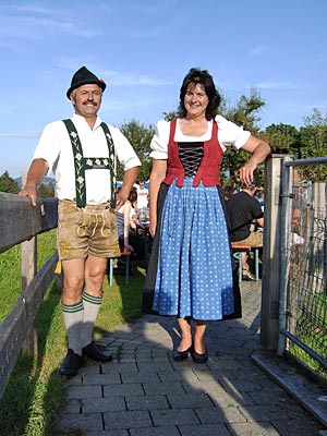 Allgäu - Paar in Tracht