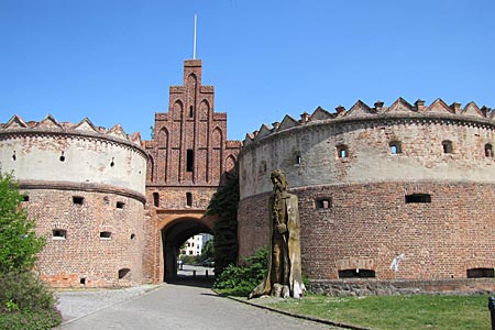 Altmark - Gardelegen - Salzwedeler Tor mit Torwächter