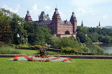 Aschaffenburg - Blick vom Pompejanum auf das Schloss