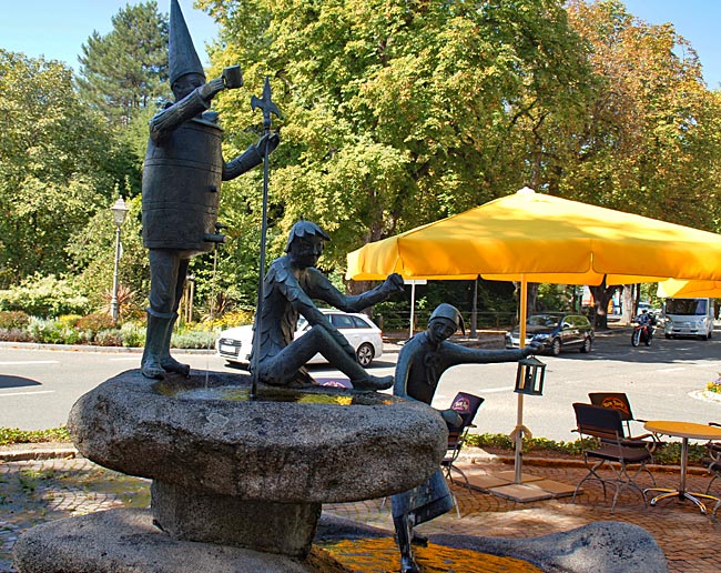 Haslach Narrenbrunnen von Herbert Maier an der Engel/Hofstetters